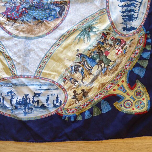 HERMES Made in France - African Life / Battle / Hunting Scene  Silk Scarf - Picture 3 of 7